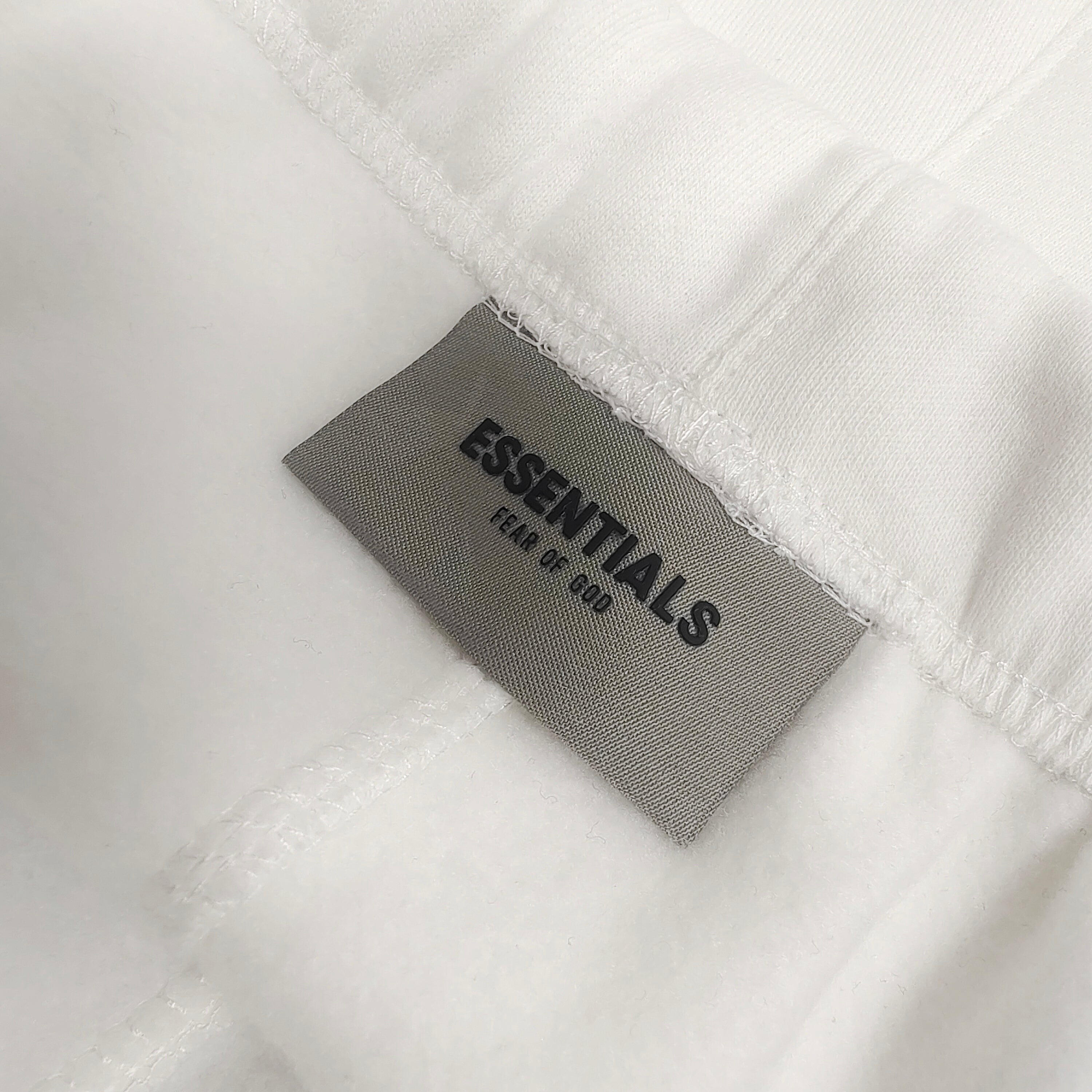 Fear of God ESSENTIALS Relaxed Sweat Shorts