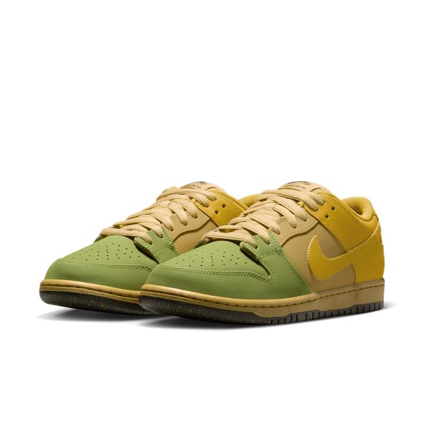 Nike SB "Hatch Chile" Dunk Low Pro WC Saffron Quartz - Pear