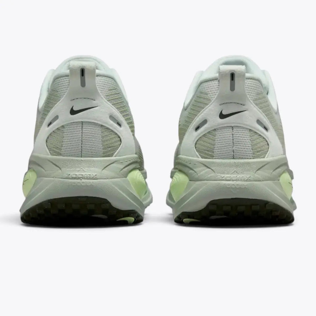 Nike Vomero 18 Light Silver College Grey Barely Volt