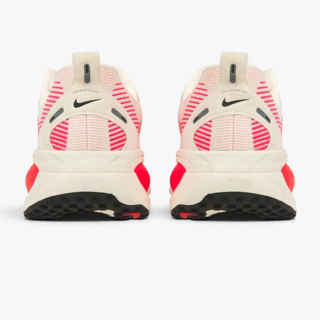 Nike Vomero 18 Sail Bright Crimson Laser Orange