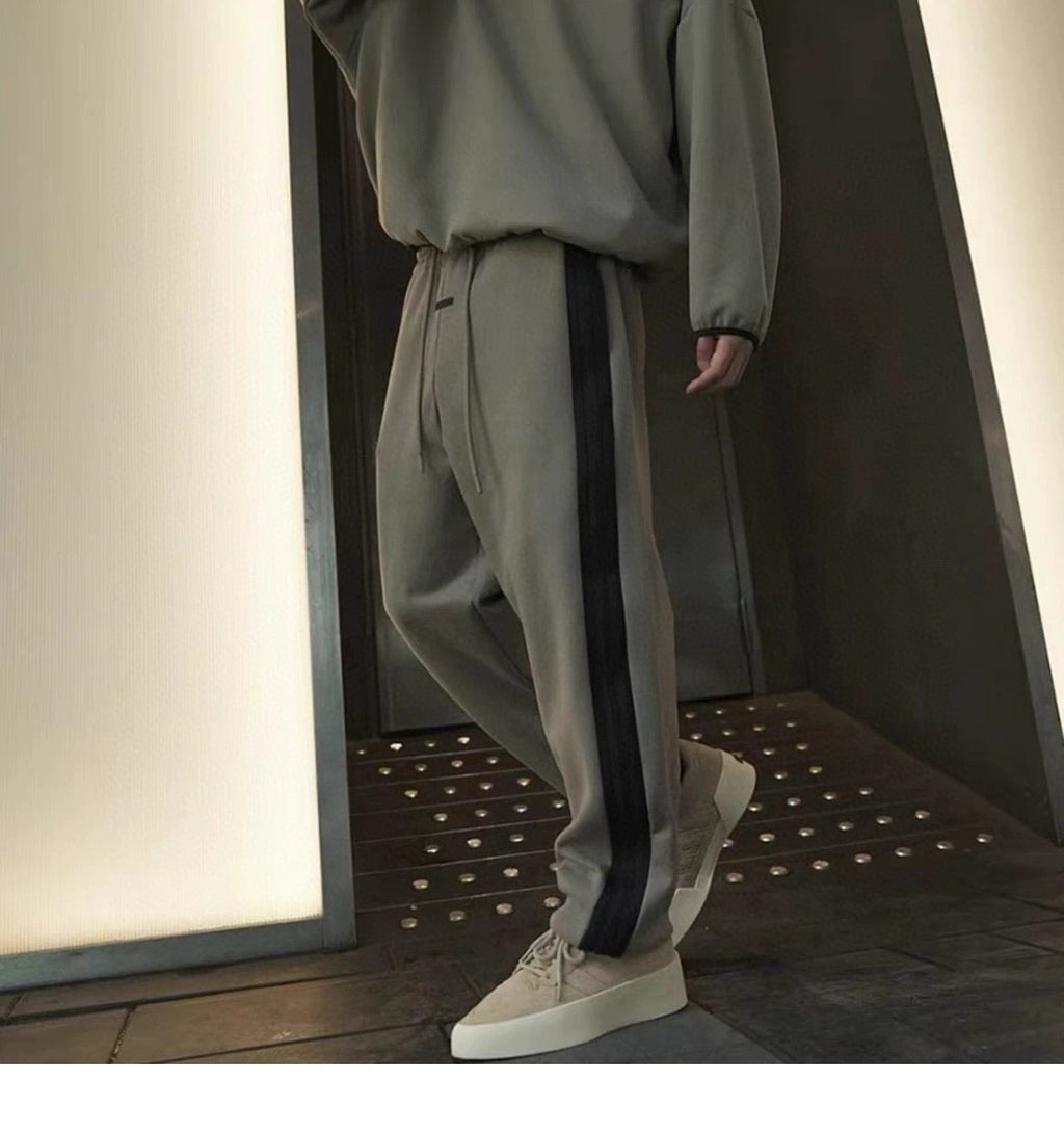 Fear of God ESSENTIALS Baggy Sweatpants